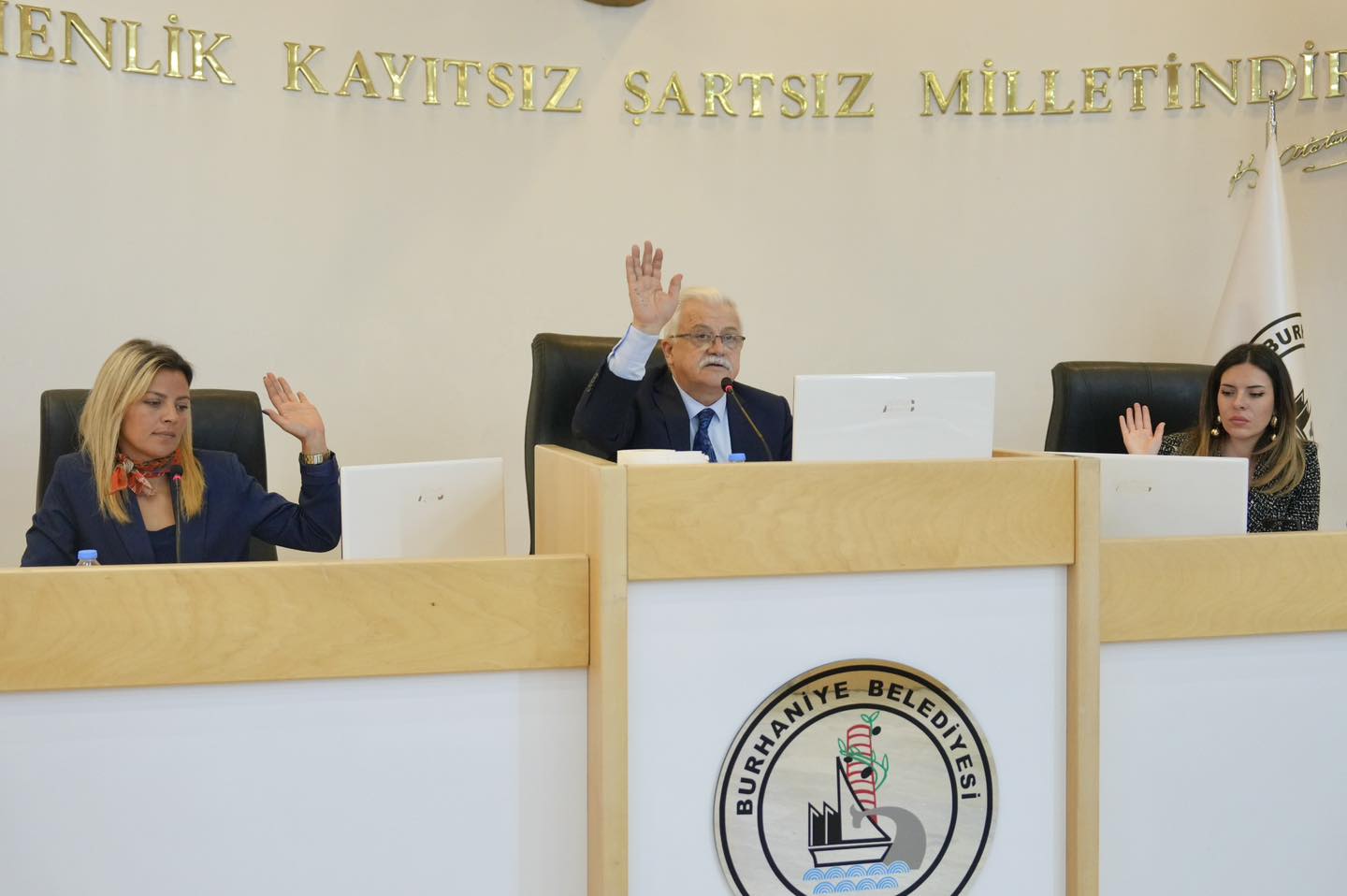 BURHANİYE BELEDİYESİ’NİN 2026 BÜTÇESİ 2 MİLYAR 400 MİLYON TL OLDU