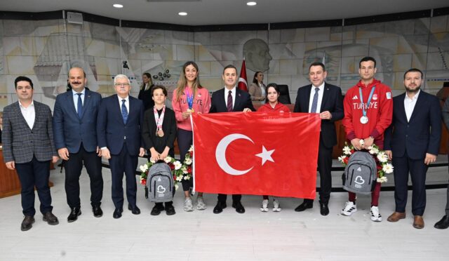 baskan_akin_milli_sporculari_agirladi_3