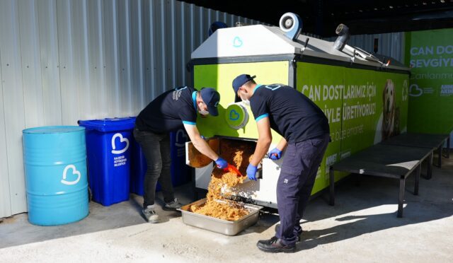 buyuksehir_can_dostlarin_mamasini_kendi_uretiyor_4