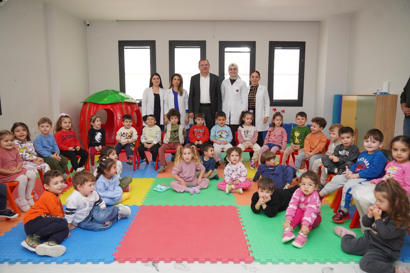 Yuvamız Ayvalık Çocuk Etkinlik Merkezi Bir Yaşında