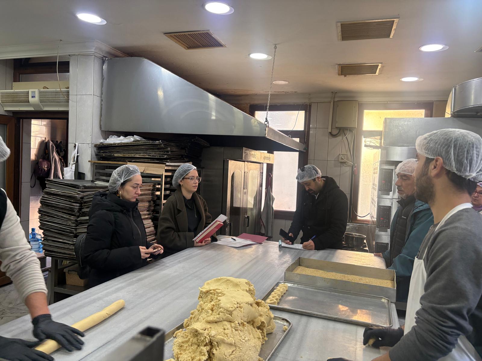 COĞRAFİ İŞARETLİ AYVALIK LEZZETLERİ DENETLENDİ İŞLETMELER TAM NOT ALDI