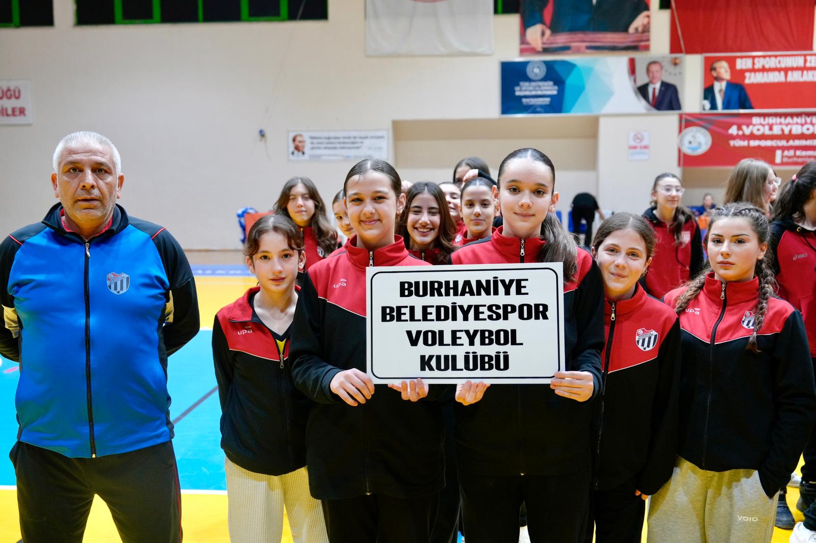 BURHANİYE BELEDİYESİ 4. GELENEKSEL YILDIZ KIZLAR VOLEYBOL TURNUVASI SONA ERDİ