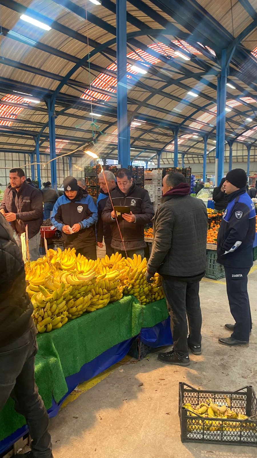 Büyükşehir Belediyesi pazar yerlerini vatandaşın hizmetine uygun hale getiriyor