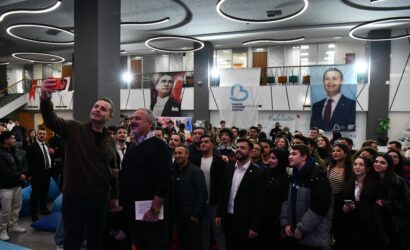 baskan_akin_genclerle_balikesirin_yarinini_konustu_9