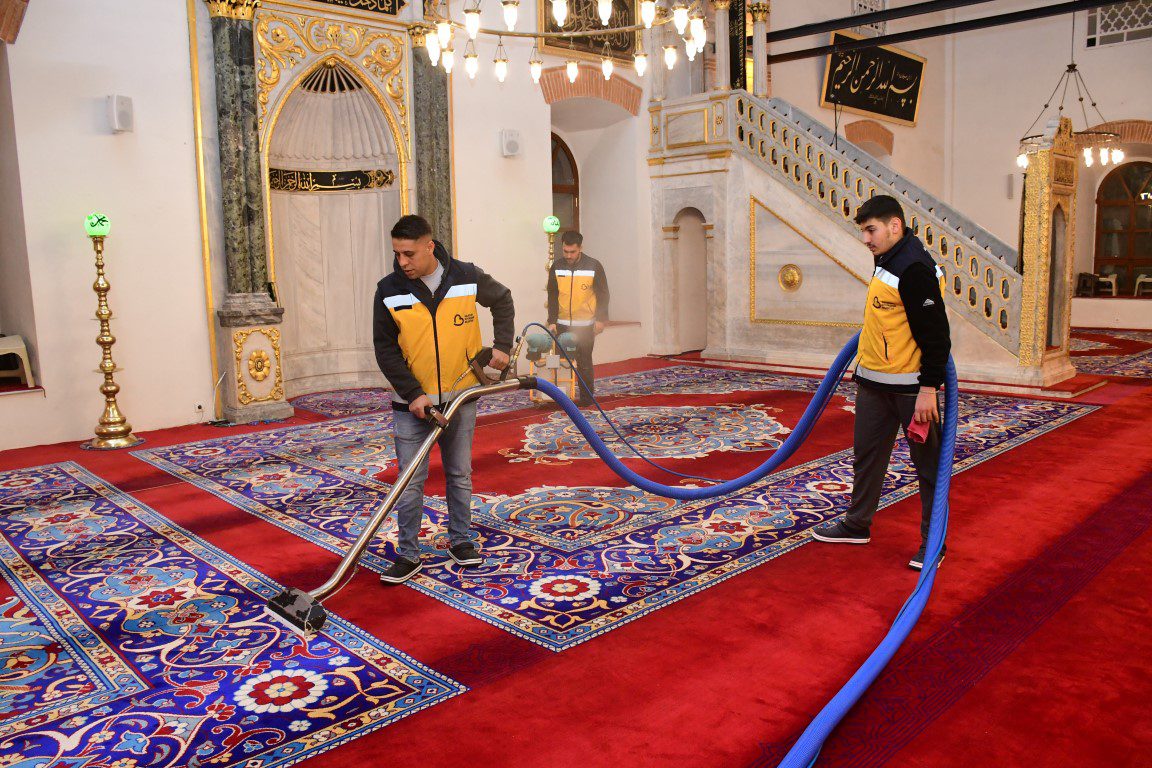 Büyükşehir cami ve mezarlıkları bayram ziyaretine hazırlıyor