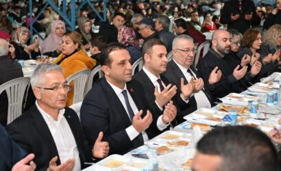 buyuksehirin_bereket_sofrasi_edremitte_kuruldu_3