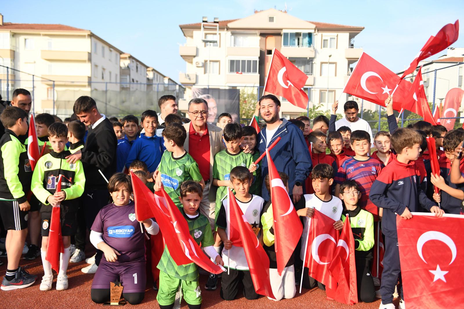 ALTIEYLÜL’DE 23 NİSAN COŞKUSU 3 GÜN SÜRECEK