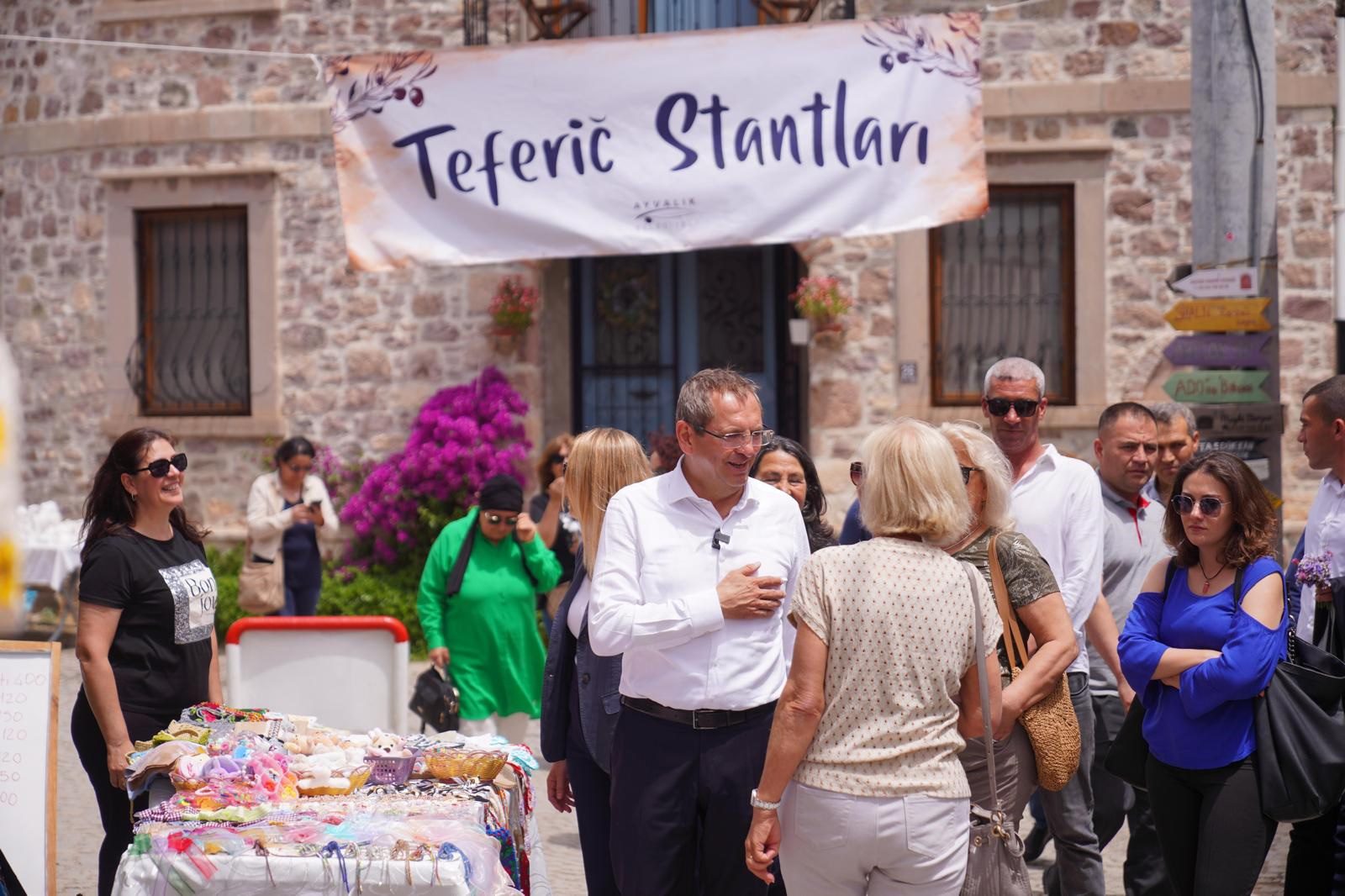 AYVALIK’TA BAHAR COŞKUSU: TEFERİÇ ŞENLİKLERİ BAŞLIYOR