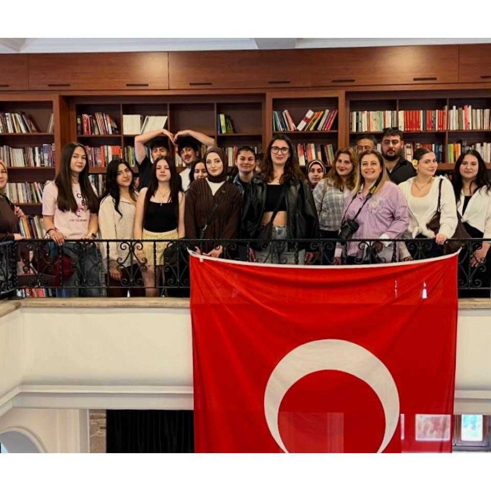 Cunda’nın Tarihi Dokusu BAÜN’lü Öğrencilerle Yerinde İncelendi