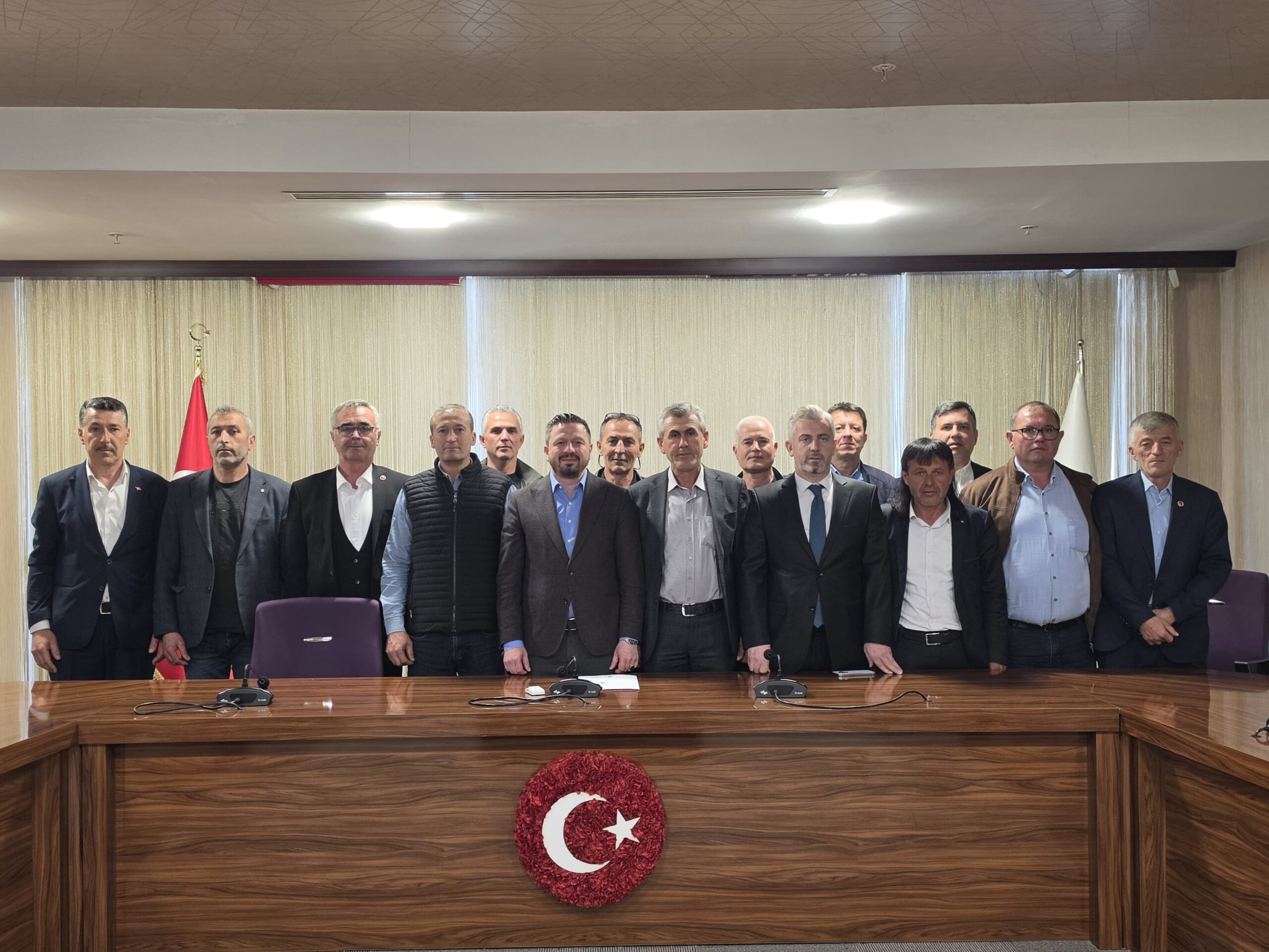 Başkan Aydemir Karesi’li Muhtarlarla Buluştu