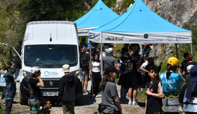 balikesir_7._kaya_tirmanis_senligi_doga_tutkunlarini_bulusturdu_1