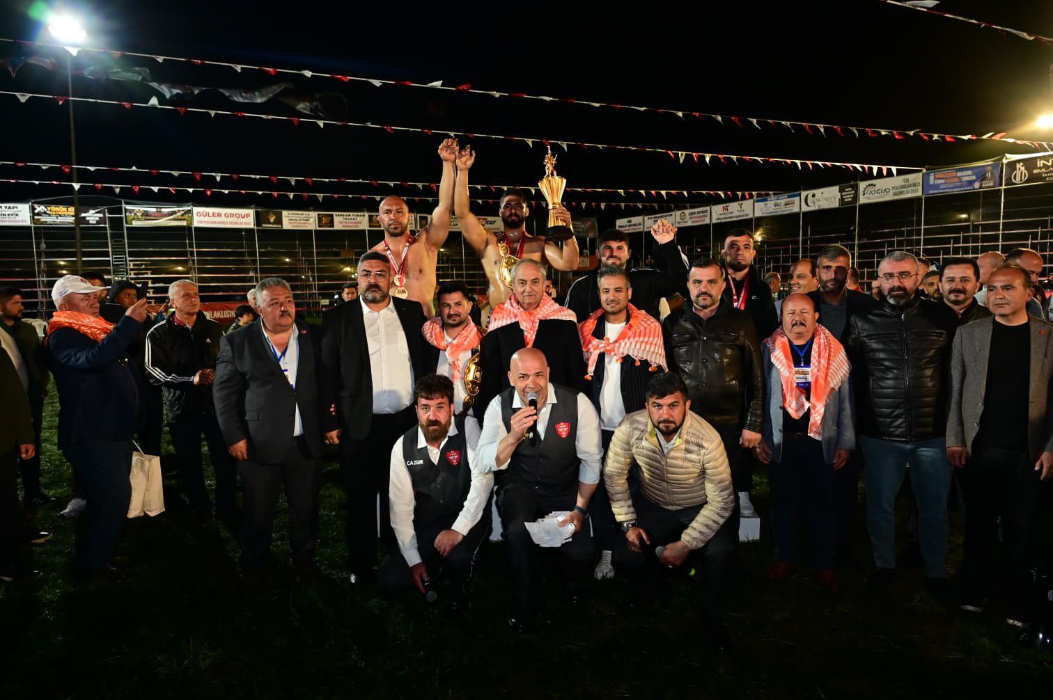 Balıkesir’in Gururu Enes Doğan, Kepez’de tarih yazdı