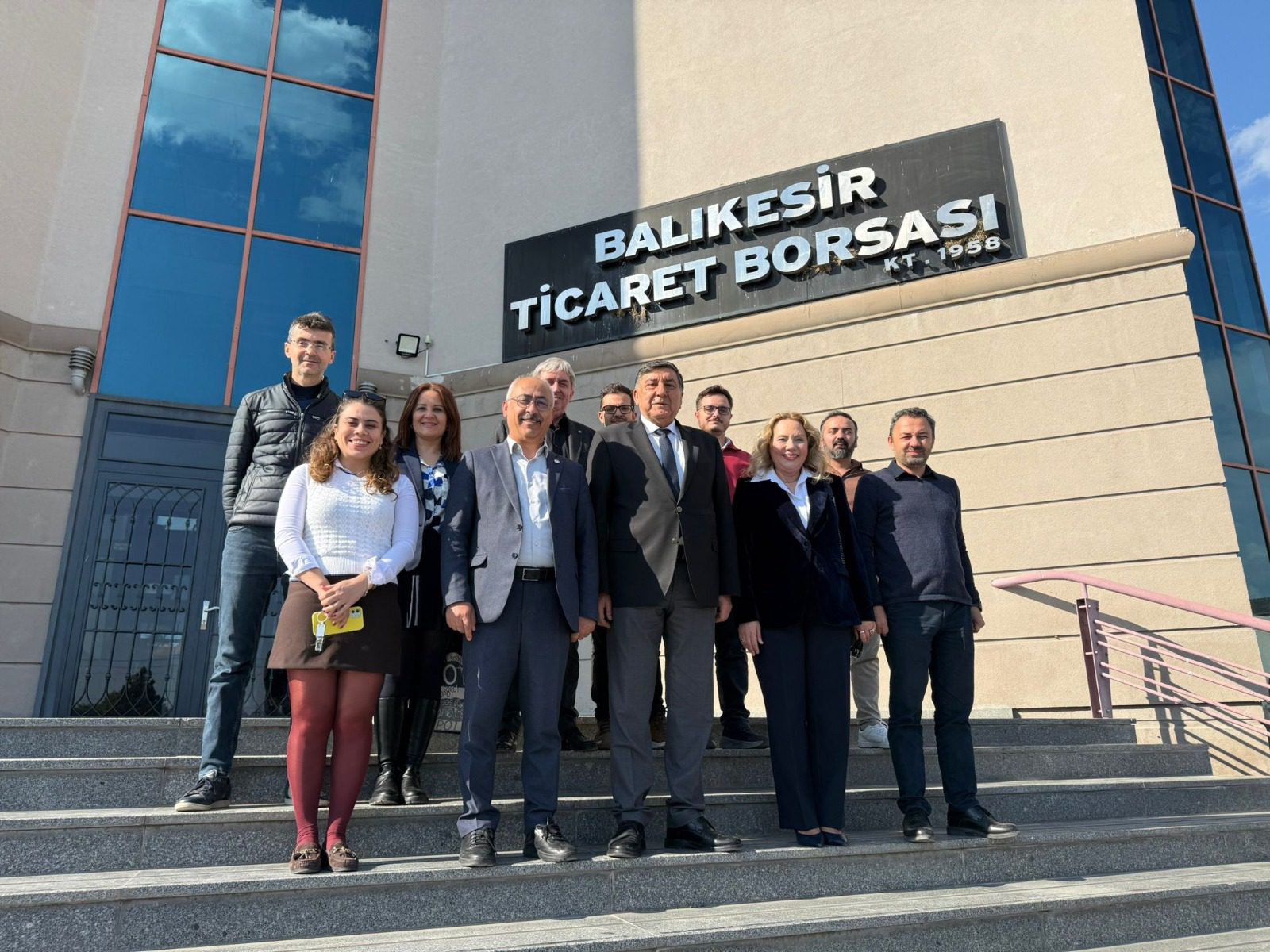 BAÜN TTO ve Balıkesir MYO Akademisyenlerinden Balıkesir Ticaret Borsası’na Ziyaret