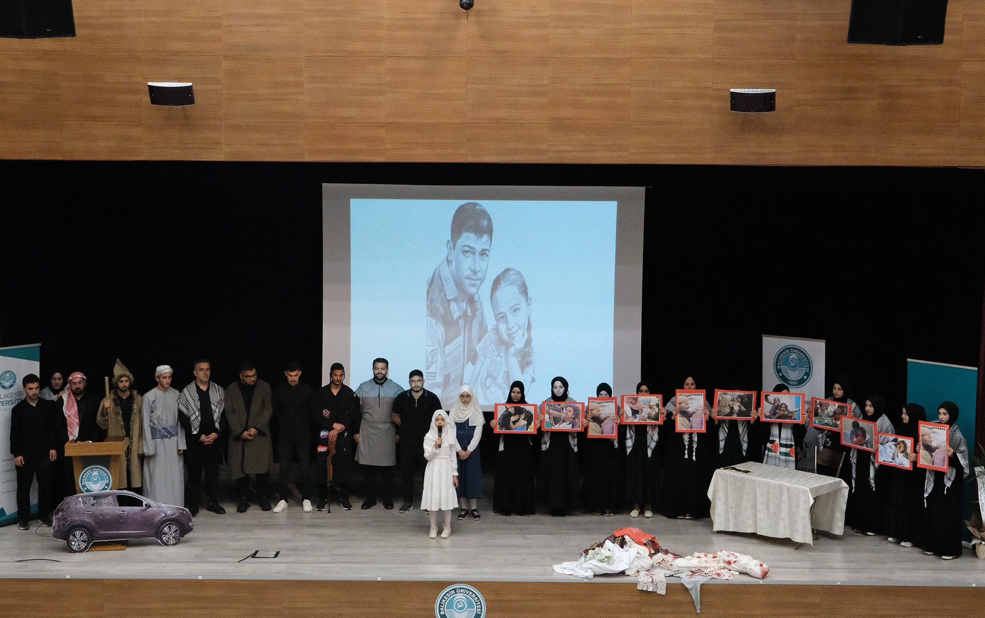 Gazze’nin Sessiz Çığlığı BAÜN’de Sahneye Taşındı