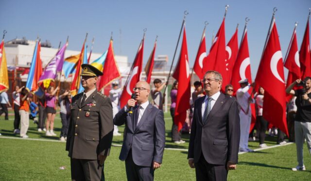AYVALIK’TA 19 MAYIS COŞKUSU (5)