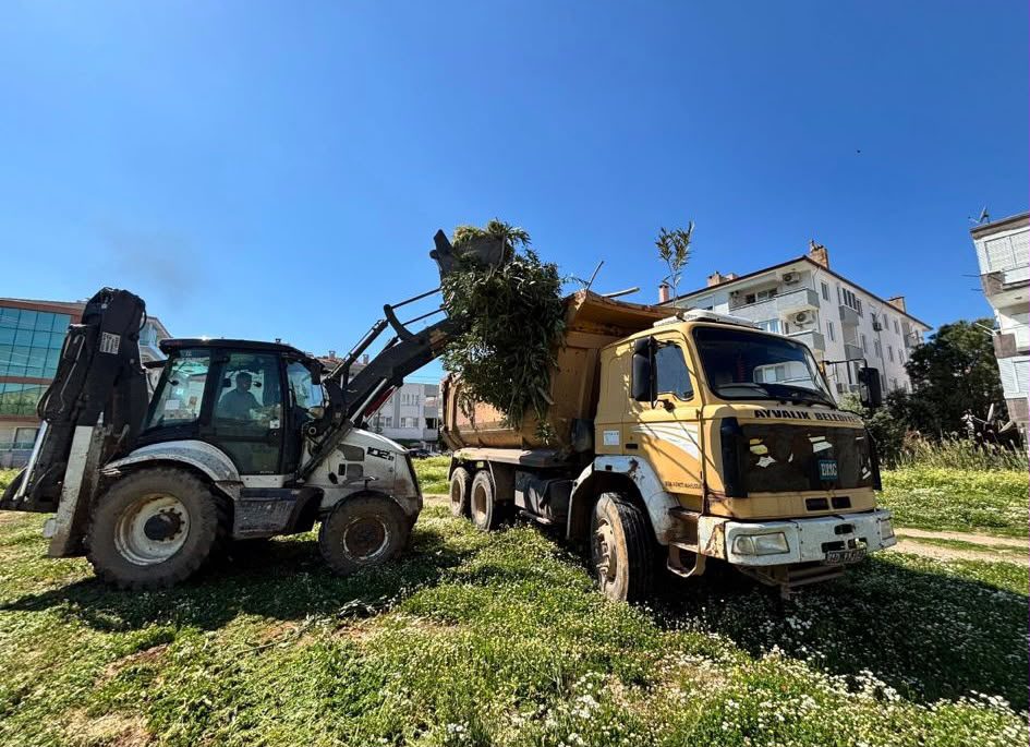 AYVALIK’TA BELEDİYE EKİPLERİ KURBAN BAYRAMI SÜRESİNCE 7/24 MESAİ YAPTI