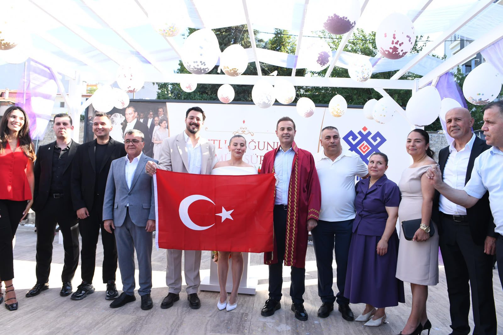 ALTIEYLÜL’DE MUTLULUĞA AÇILAN KAPI