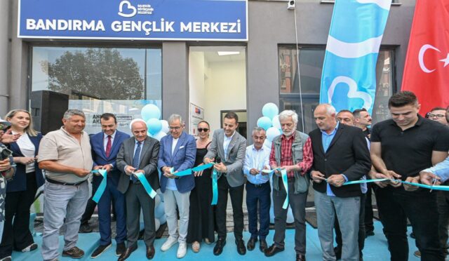 buyuksehirden_bandirmaya_ikinci_genclik_merkezi_2