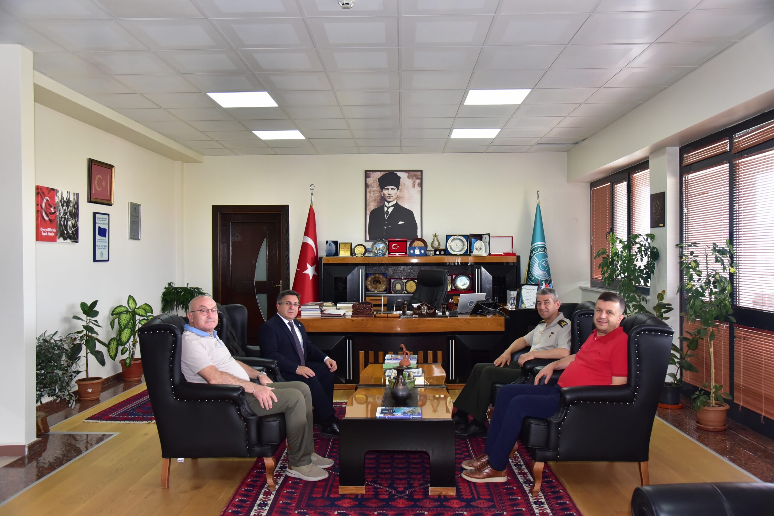 Tuğgeneral Kahyaoğlu’ndan Rektör Oğurlu’ya Veda Ziyareti